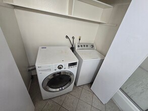 3109 Evening Way in San Diego, CA - Building Photo - Building Photo