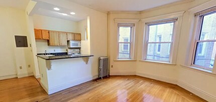 111 Jersey St, Unit #4 in Boston, MA - Foto de edificio - Building Photo