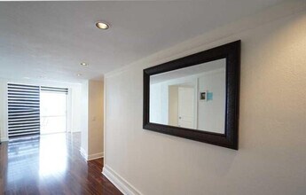 900 Bay Dr, Unit 1009 in Miami, FL - Building Photo - Building Photo