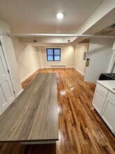 845 W Agatite Ave, Unit 3W in Chicago, IL - Building Photo - Building Photo