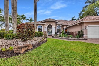 2534 Poinciana Dr in Weston, FL - Building Photo - Building Photo