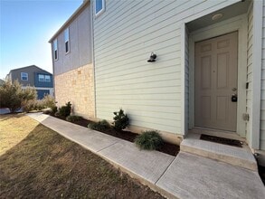7312 Acela Trl in Austin, TX - Building Photo - Building Photo