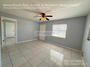 10812 Hannaway Dr in Riverview, FL - Building Photo - Building Photo