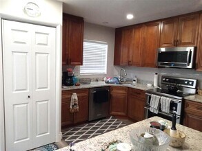 2460 Franciscan Dr in Clearwater, FL - Building Photo - Building Photo