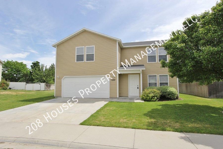 11287 W Meadowbreeze Ct in Star, ID - Building Photo