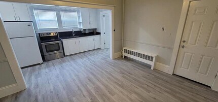 97 Taylor St in Manchester, NH - Building Photo - Building Photo