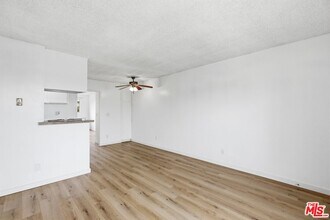 711 Machado Dr in Los Angeles, CA - Building Photo - Building Photo
