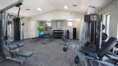 The Springs Apartments in Tucson, AZ - Building Photo - Building Photo