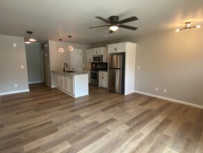 207 E 3rd St in Owasso, OK - Building Photo - Building Photo