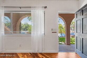 5375 Ortega Farms Blvd in Jacksonville, FL - Building Photo - Building Photo