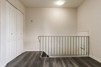 Spruce View Apartments in Camrose, AB - Building Photo - Building Photo