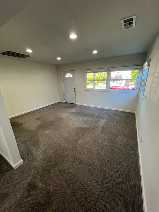 2545 Fourth St in Livermore, CA - Building Photo - Building Photo