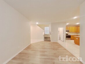 7210 Barrel Stage in San Antonio, TX - Building Photo - Building Photo