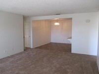 25644 Sharp Dr in Hemet, CA - Building Photo - Building Photo