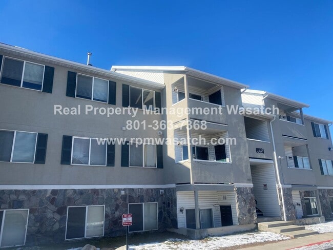 property at 8051 W Copperfield Pl