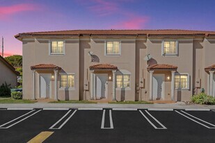 13765 SW 171st Terrace, Unit A0780 in Miami, FL - Building Photo