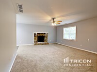 2445 Hillboro Cir S W in Marietta, GA - Building Photo - Building Photo