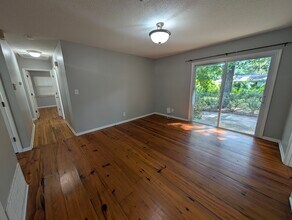 1820 Medart Dr in Tallahassee, FL - Building Photo - Building Photo