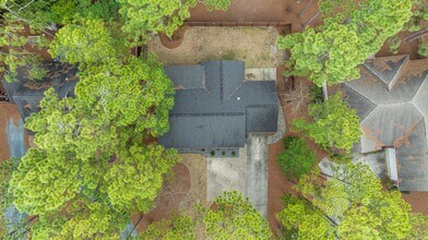 1635 Longleaf Dr E in Pinehurst, NC - Building Photo - Building Photo
