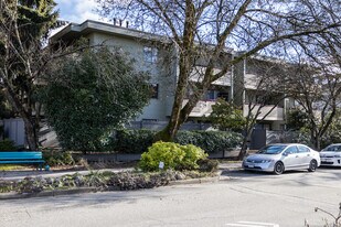 Prince Edward Place in Vancouver, BC - Building Photo