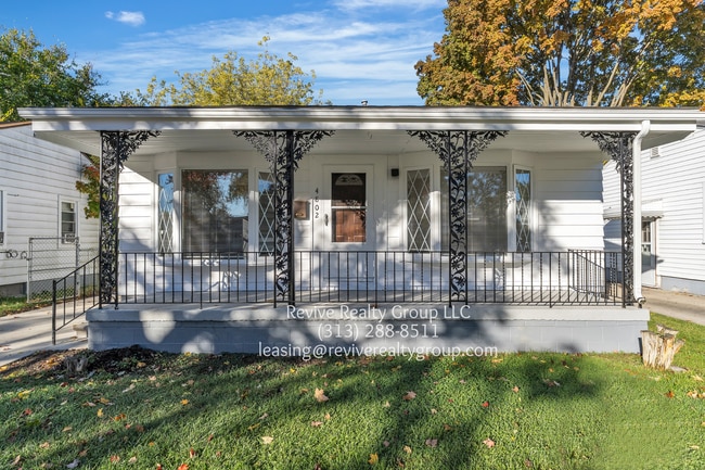 property at 4802 Niagara St