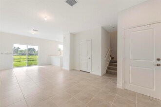 12577 NW 23rd Pl in Miami Shores, FL - Building Photo - Building Photo