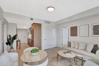 580 72nd St in Miami Beach, FL - Building Photo - Building Photo