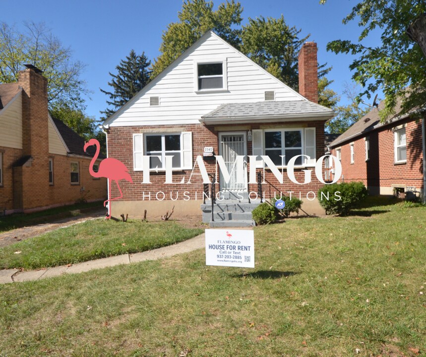 1549 Shelley Dr in Dayton, OH - Building Photo
