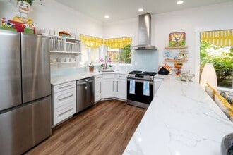 61211 Fairfield Dr in Bend, OR - Building Photo - Building Photo