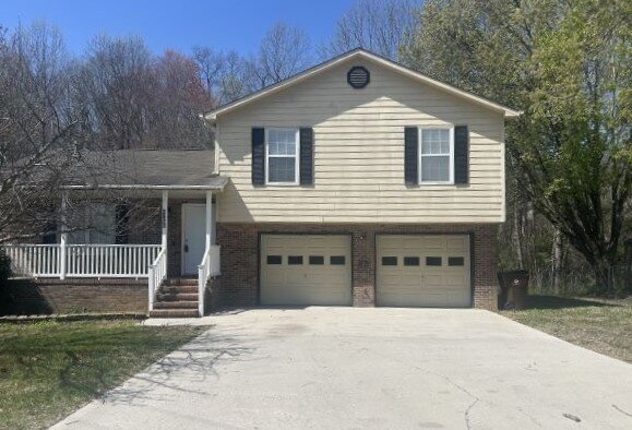 2623 Crestpark Rd in Knoxville, TN - Building Photo