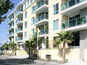 Capri Apartments in Marina Del Rey, CA - Building Photo - Building Photo