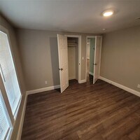 6810 Bleker St photo'