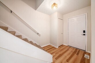 2293 Ayers Dr in Reynoldsburg, OH - Building Photo - Building Photo