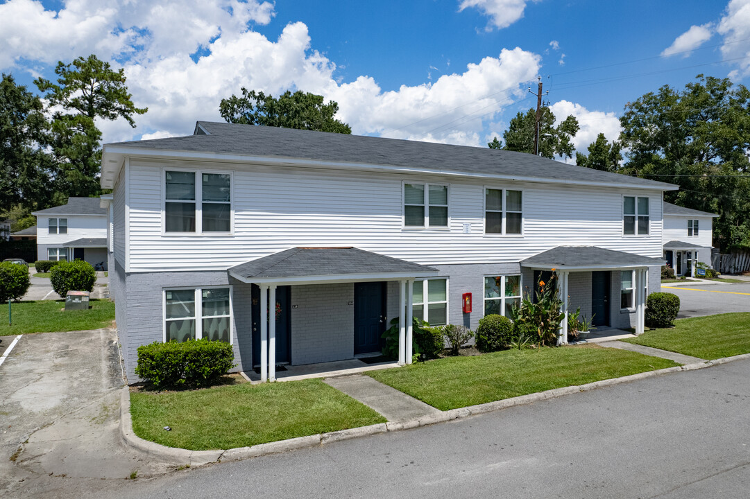 Tristan Townhomes in Savannah, GA - Building Photo