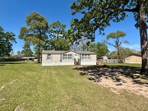 11739 E Old Oak Trail in Willis, TX - Building Photo - Building Photo