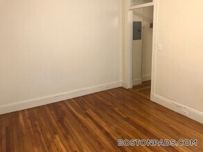 1185 Boylston St, Unit 42 in Boston, MA - Building Photo - Building Photo