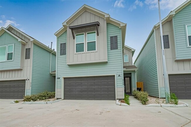 property at 8108 Esther Acres Ln