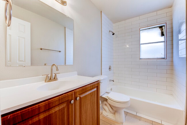5513 Cavalcade St in Houston, TX - Building Photo - Building Photo