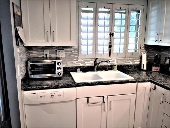41915 Largo in Palm Desert, CA - Building Photo - Building Photo