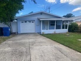 3400 Ithaca St N in St. Petersburg, FL - Building Photo