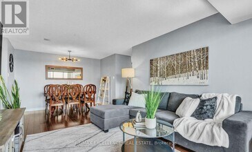 700-700 Constellation Dr in Mississauga, ON - Building Photo - Building Photo