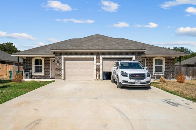 1409 Natchez Trail in Harker Heights, TX - Building Photo - Building Photo