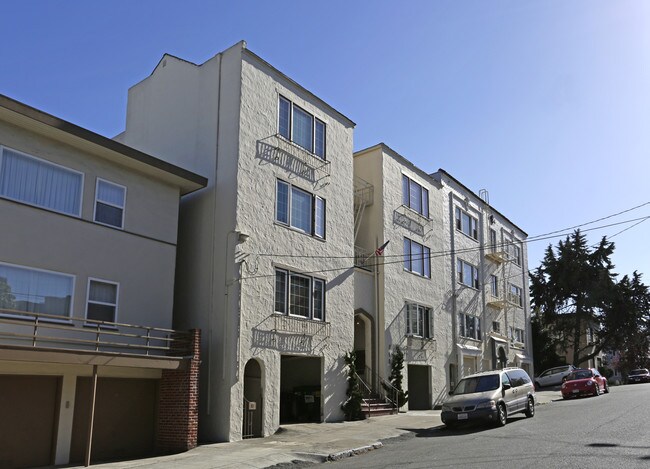 840 York Apartments in Oakland, CA - Foto de edificio - Building Photo