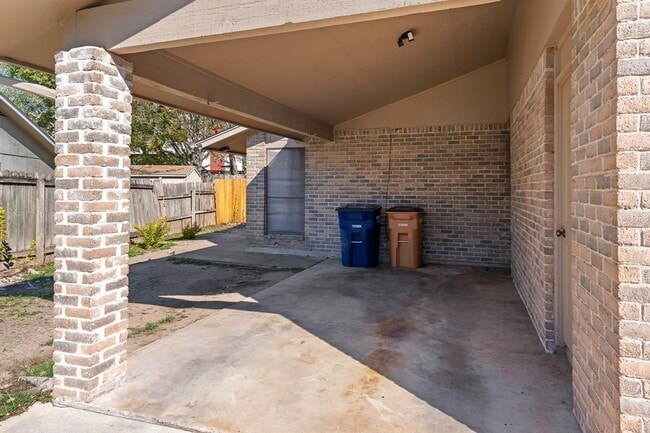 10807 Lambert Cir in Austin, TX - Building Photo - Building Photo