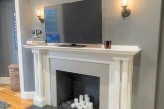 371 Beacon St in Boston, MA - Building Photo - Building Photo