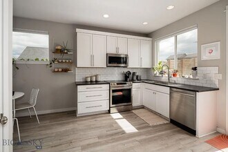 4460 Shadowglen Dr in Bozeman, MT - Building Photo - Building Photo