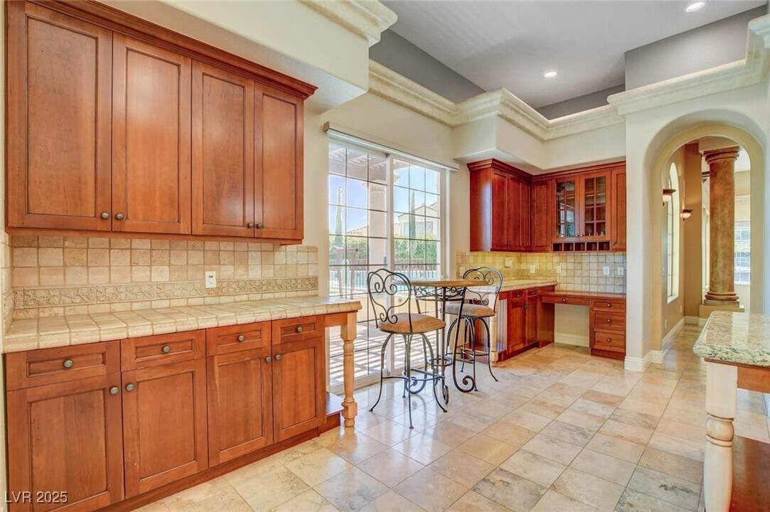 1920 Redbird Crest Ln in Las Vegas, NV - Building Photo
