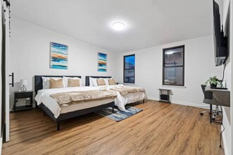 525 Alpine Ave in Pittsburgh, PA - Foto de edificio - Building Photo