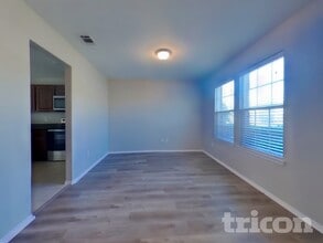 9200 Tierra Verde Dr in Fort Worth, TX - Building Photo - Building Photo