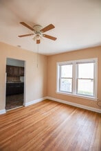 4730 N Spaulding Ave, Unit #2W in Chicago, IL - Building Photo - Building Photo